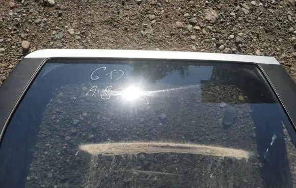 Mitsubishi Outlander Rear door window glass