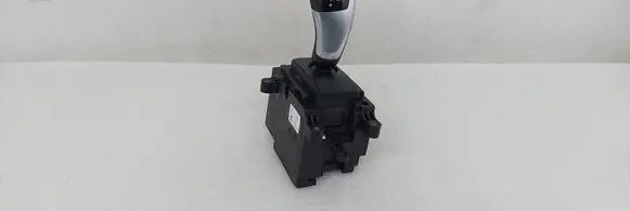 BMW 5 GT F07 Gear shifter/selector 9218101