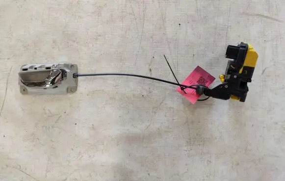 Volvo S80 Front door lock 9141702