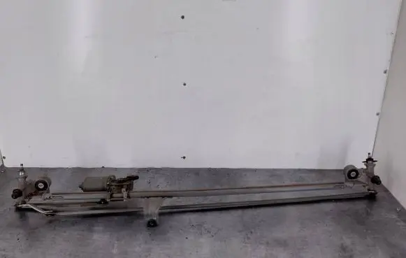 Opel Zafira B Front wiper linkage 404.976