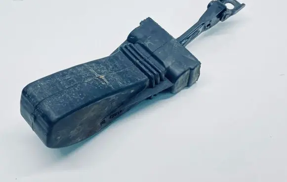Volkswagen Touareg II Front door check strap stopper 7P0837249B 7P0837267