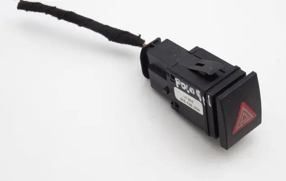 Volkswagen Polo IV 9N3 Hazard light switch 6Q0953235