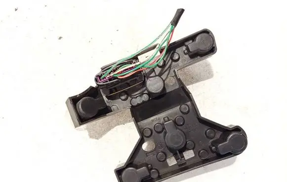 Toyota Avensis T250 Tail light bulb cover holder 89028759