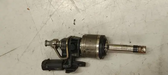 Audi A3 8Y Fuel injector 0261500443