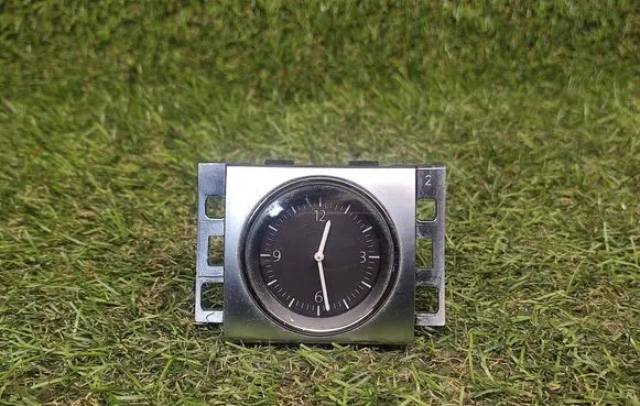 Volkswagen PASSAT B7 Clock 3AA919204A