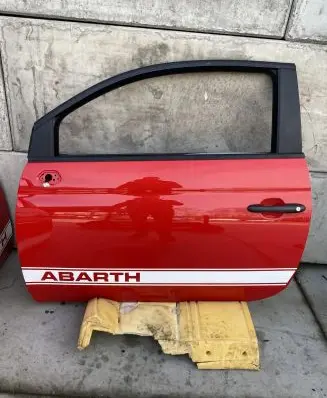Fiat 500 Abarth Front door