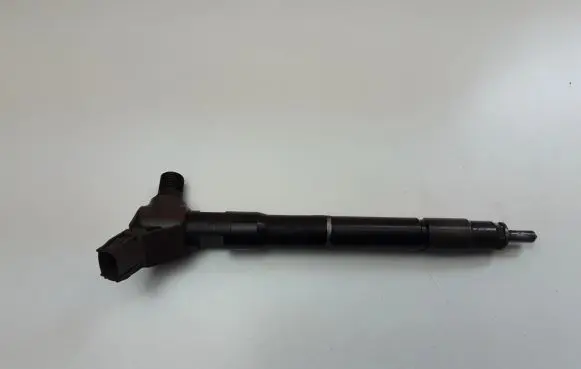 Mazda 6 Fuel injector SH0113H50