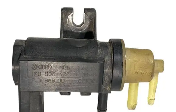 Volkswagen PASSAT B6 Turbo solenoid valve 1K0906627A