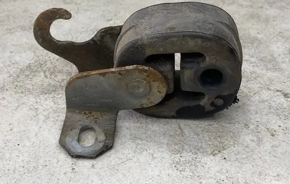 Muffler mount bracket/holder