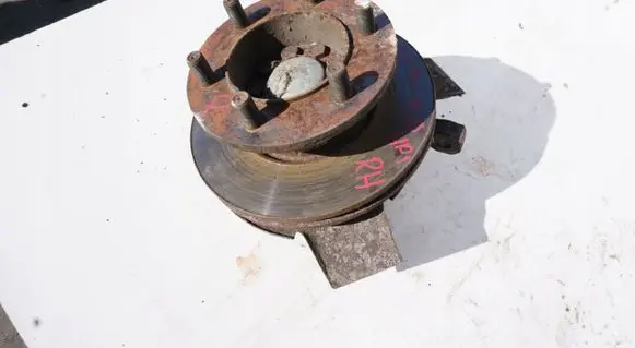 Volvo XC40 Front wheel hub spindle knuckle