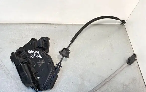 Seat Arona Rear door lock A6E5TA839016E