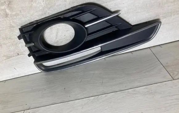 Volkswagen Beetle A5 Front bumper lower grill 5c5853665n