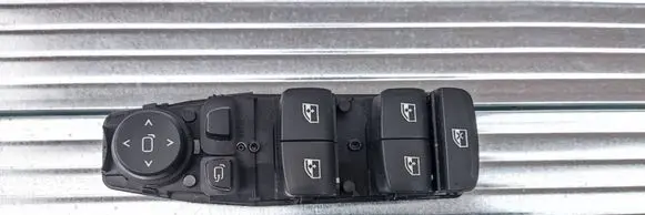 BMW 3 G20 G21 Electric window control switch 7948785