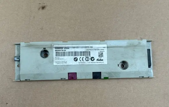 BMW 5 E60 E61 Aerial antenna amplifier 6934478