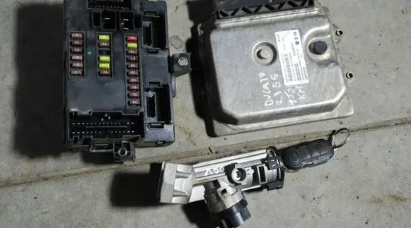 Fiat Ducato Engine ECU kit and lock set 55246597