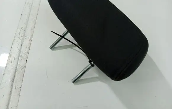 Subaru Legacy Front seat headrest 