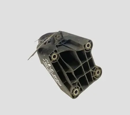 Mercedes-Benz E W213 Engine mounting bracket 1629100488