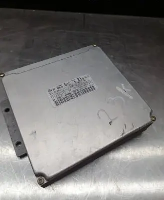 Mercedes-Benz CLK A208 C208 Engine control unit/module A0285457832 0261206570