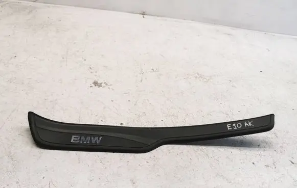 BMW 3 E90 E91 Rear sill trim cover 51477060285