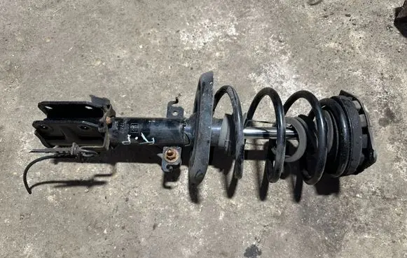 Renault Megane III Front shock absorber/damper