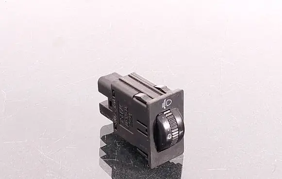 Toyota Avensis T250 Headlight level height control switch 8415205050