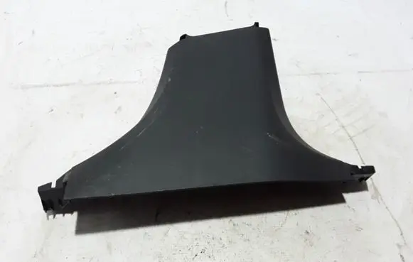(B) pillar trim (bottom)