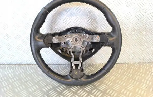 Nissan Juke I F15 Steering wheel