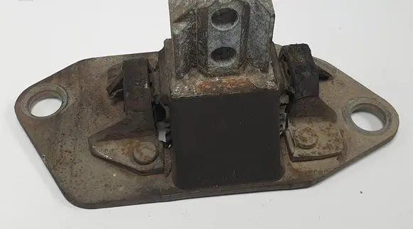 Mini One - Cooper Coupe R56 Engine mount vacuum valve 8624757