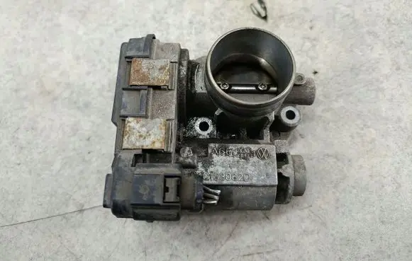Volkswagen Up Throttle body valve 