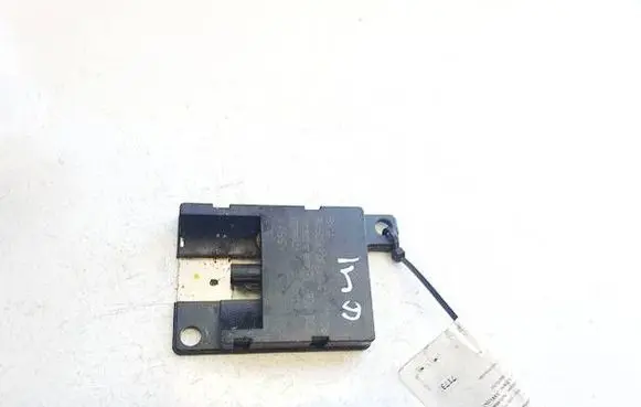 BMW 5 E60 E61 Antenna control unit 692846101 8450692846101