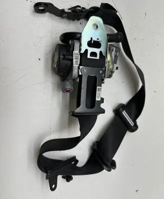 Volvo S60 Front seatbelt 39800482 09062011 616011100