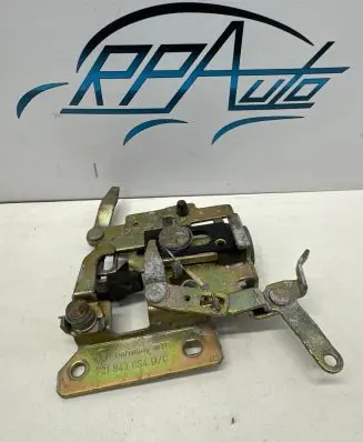 Loading door lock