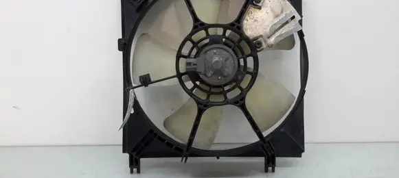 Toyota RAV 4 (XA20) Radiator cooling fan shroud 1671128130