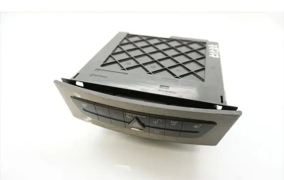 Multifunctional control switch/knob