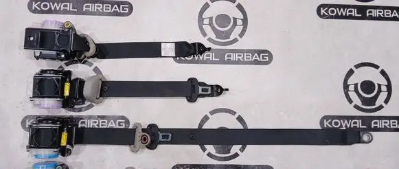 Suzuki Swift III Set of seat belts 8496052R2 TKAH0EP637 TKAH0EP66
