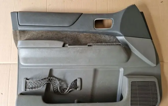 Nissan Patrol Y61 Front door card panel trim 80977VB010