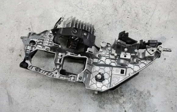 Land Rover Range Rover Velar Headlight part 2103012314 89913776 L5602021