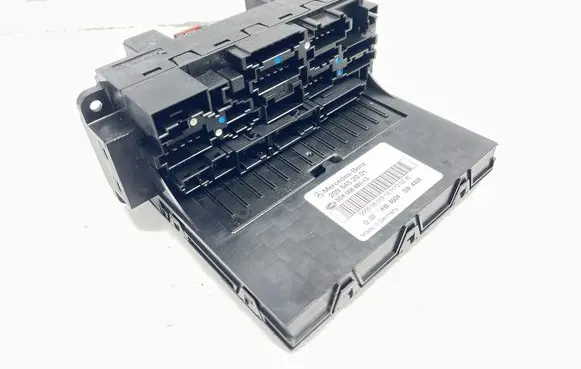 Mercedes-Benz CLK A209 C209 Fuse module 2095452001 5DK00848513