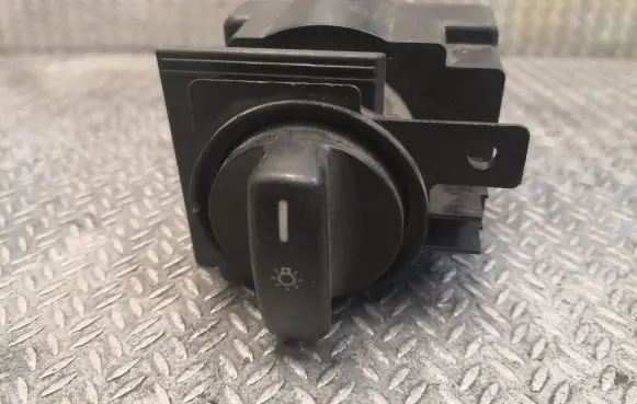 Mercedes-Benz A W169 Light switch 1695453004