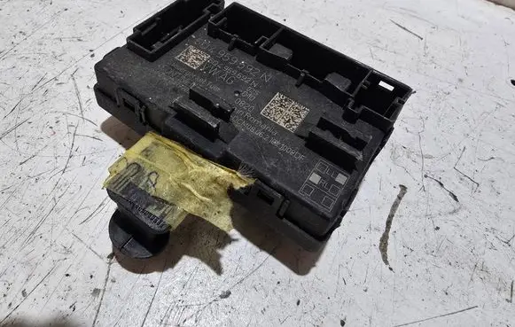 Volkswagen Crafter Door control unit/module 5q0959592N