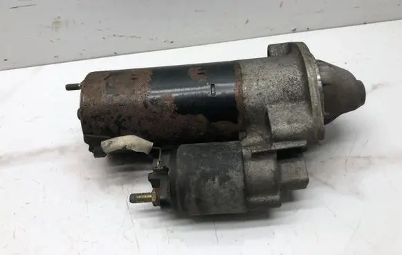 Volkswagen PASSAT B5.5 Starter motor