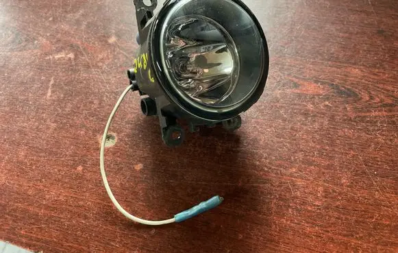 Renault Scenic II - Grand scenic II Front fog light 89210094