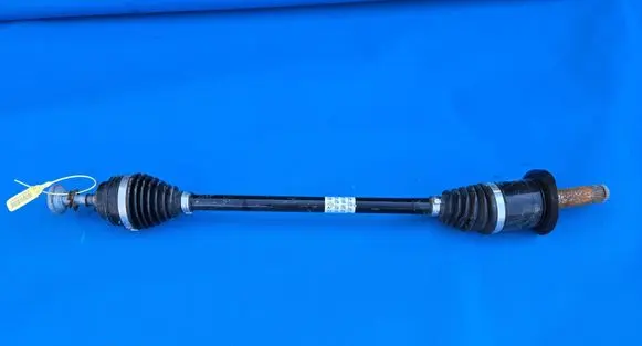 BMW 1 F40 Rear driveshaft 7646867