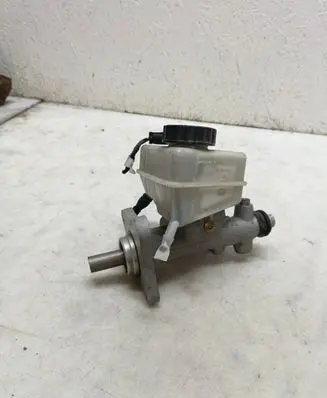 Mercedes-Benz C W203 Master brake cylinder A2034300002