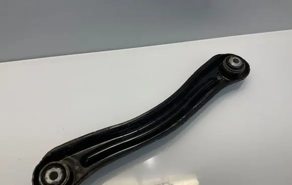 Mercedes-Benz ML W166 Rear control arm A1663520415 1663520415