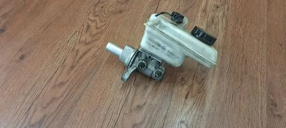 Renault Laguna III Master brake cylinder 460110001R