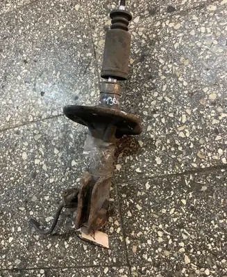 Mitsubishi Carisma Front shock absorber/damper