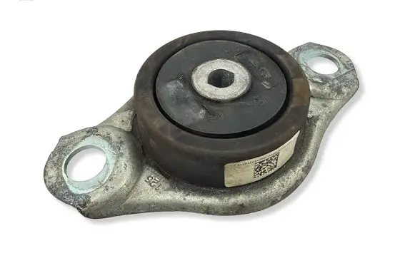 Fiat 500 Abarth Engine mount bracket 