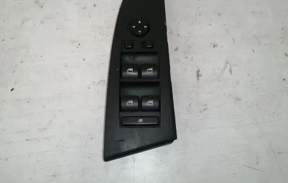 BMW 5 E60 E61 Electric window control switch 6939094