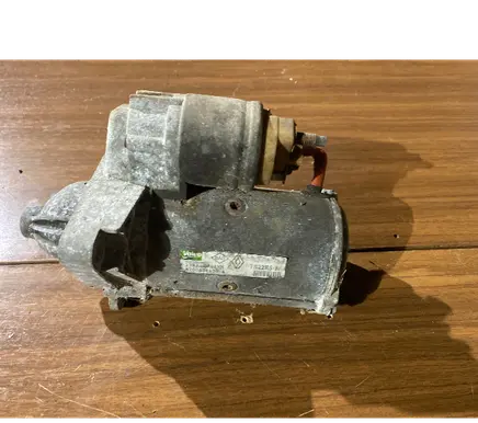 Renault Laguna III Starter motor 8200628430 TS22E5